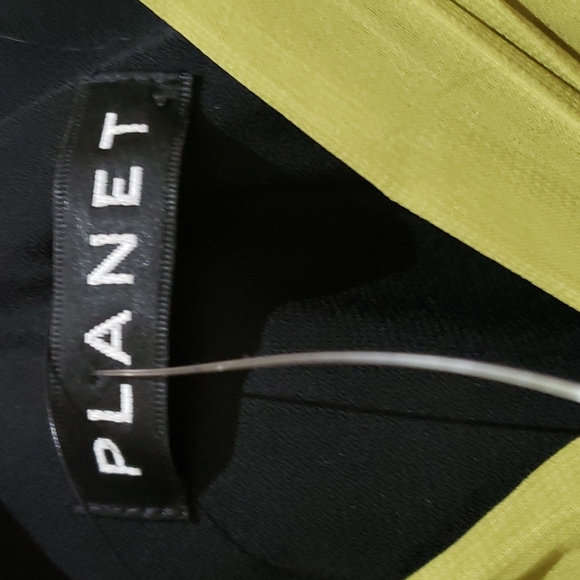 Planet Dress, size 14, Black and Green - Picture 2 of 3